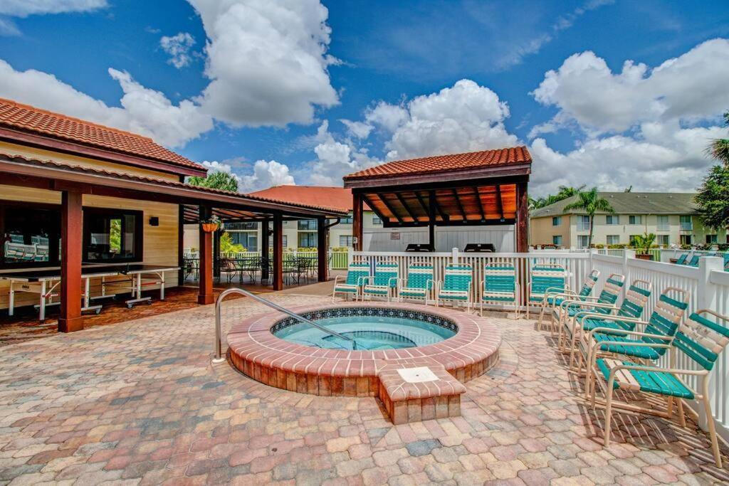 Appartamento Minutes To Anna Maria Island Bradenton Esterno foto