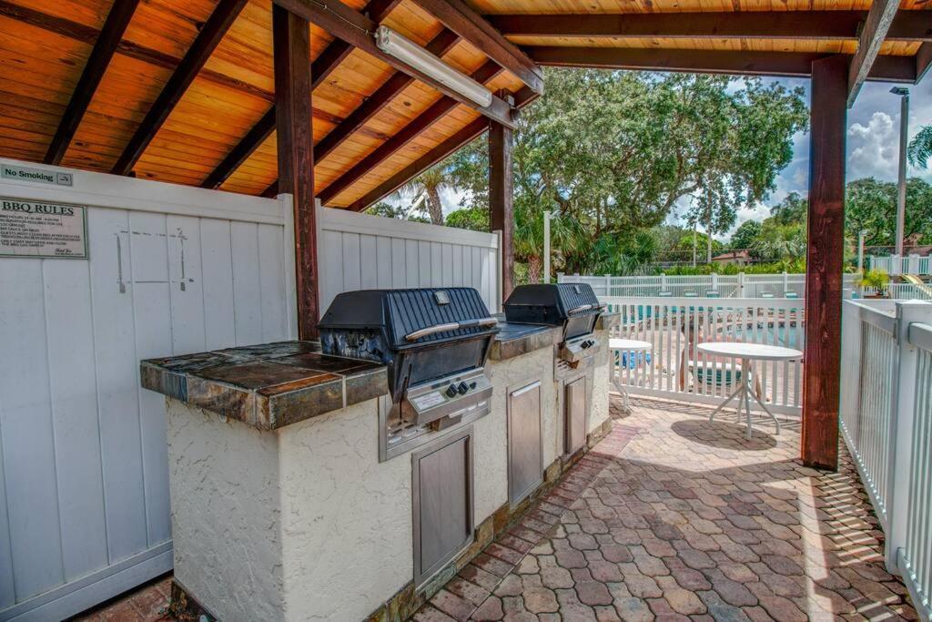 Appartamento Minutes To Anna Maria Island Bradenton Esterno foto
